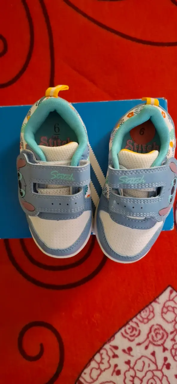Zapatillas infantiles Stitch NUEVAS - 3