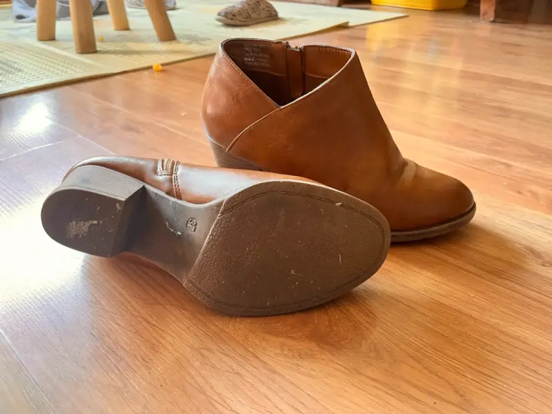 Botines marca gorra marrón con tacón 37 - 2