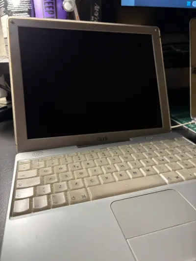 iBook G3 original del año 2001. - miniatura 1