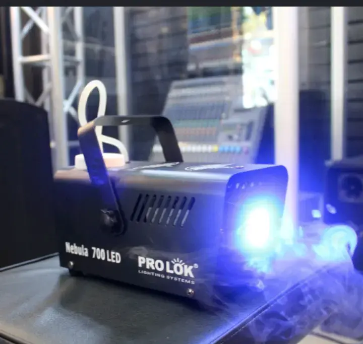 Máquina de humo LED Prolok Nebula 700