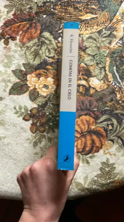 Libro 'Cometas en el Cielo' de Khaled Hosseini - miniatura 2