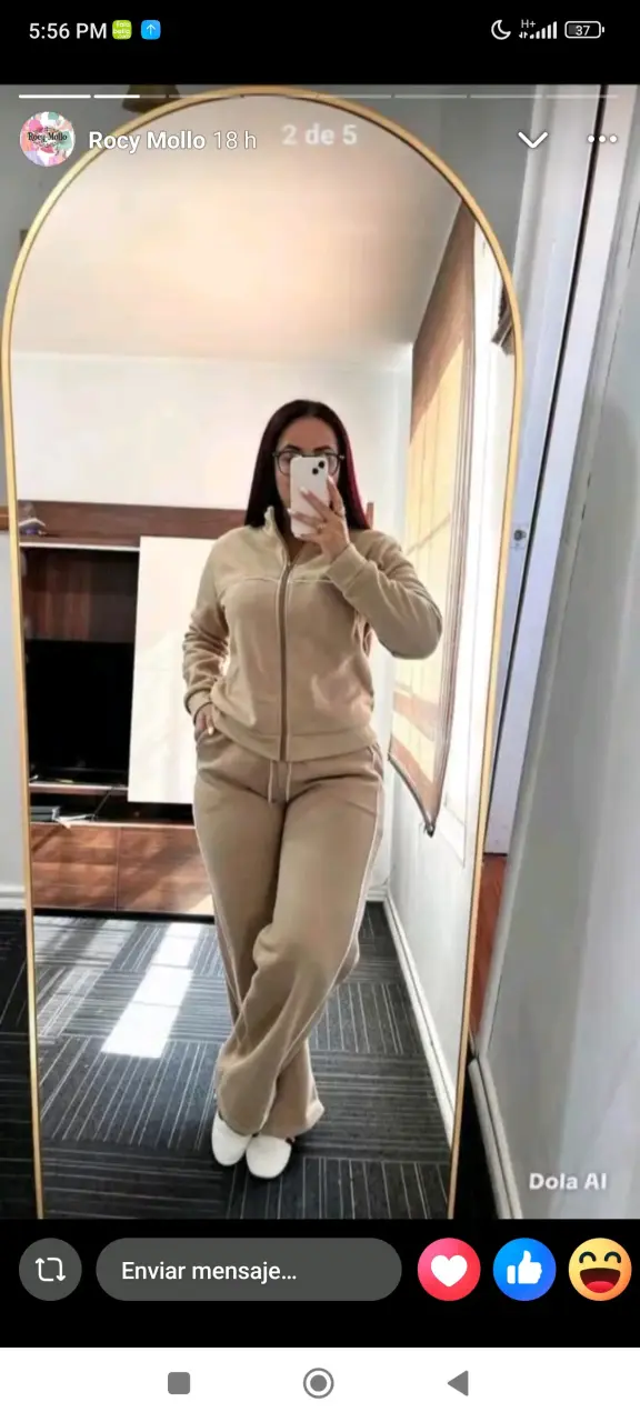 Conjunto deportivo beige para mujer