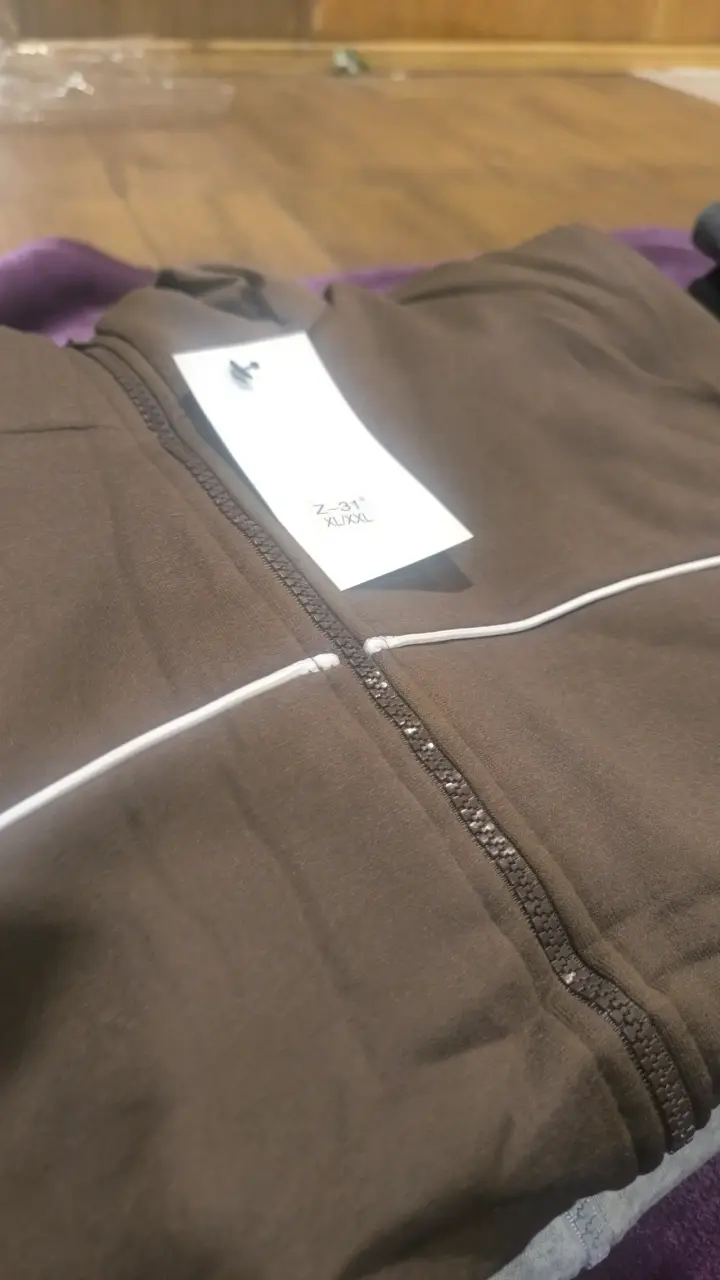 Conjunto deportivo marrón para mujer - 2