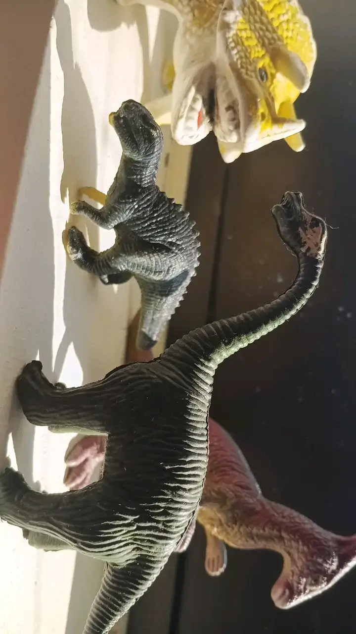 Set de figuras de dinosaurios de juguete - 3
