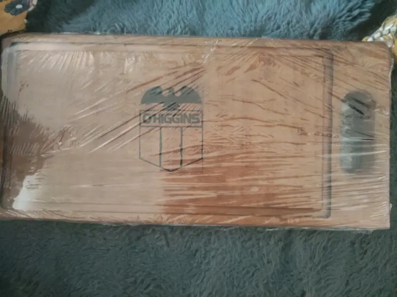 Tabla de madera O'Higgins con diseño grabado - 2