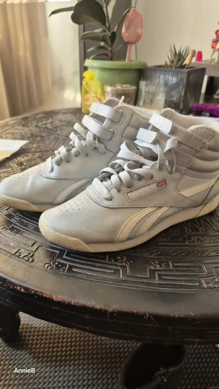 Zapatillas deportivas grises Reebok clásicas - 2