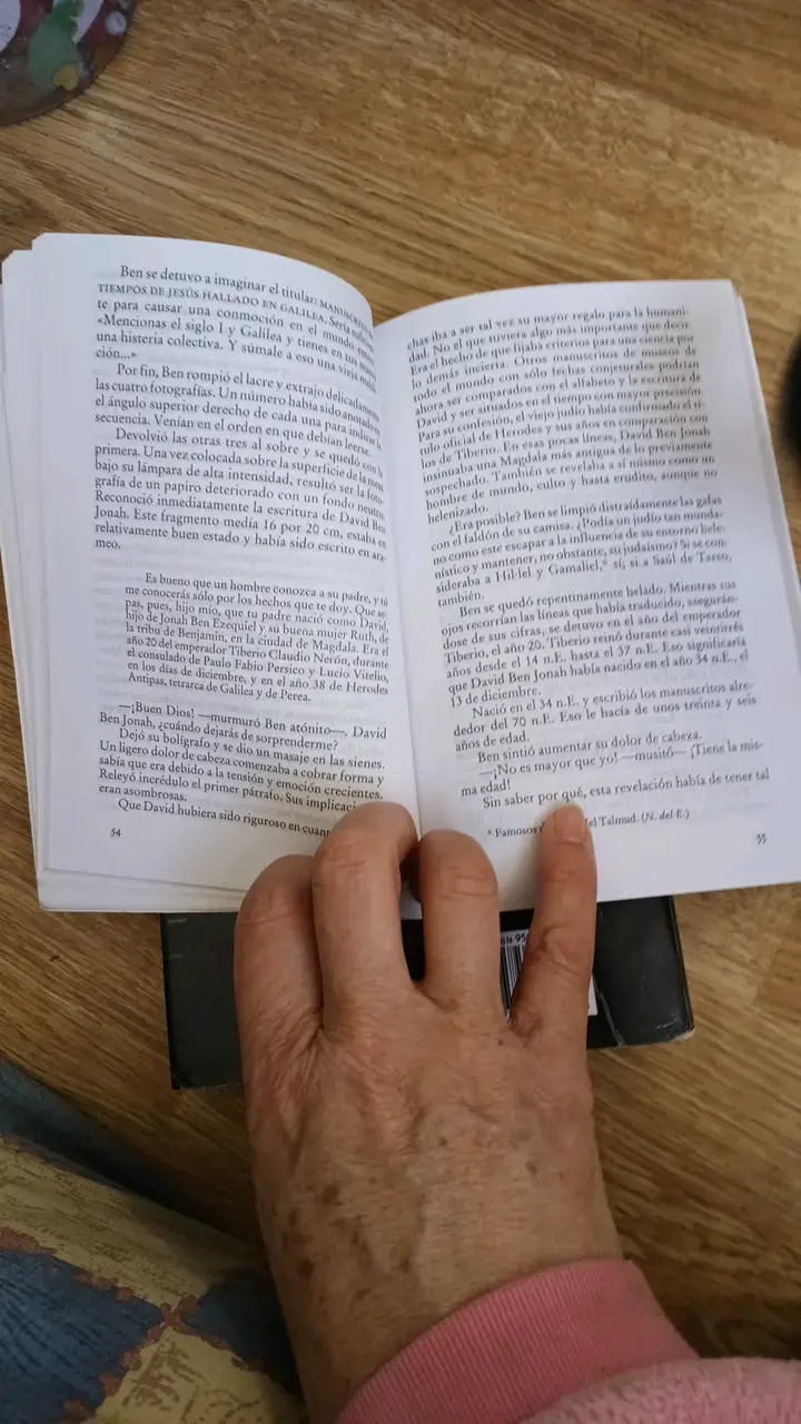 Pack de libros: La Hora Final de Castro y Los Manuscritos de Magdala - 5