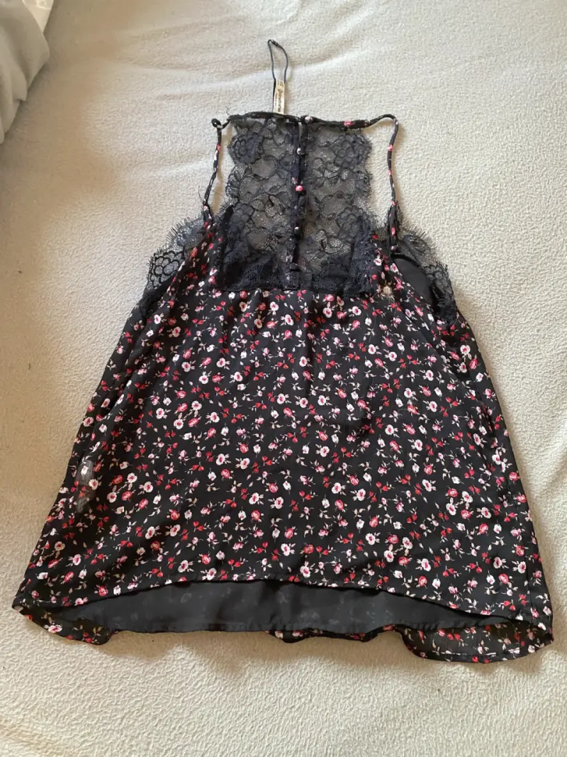 Blusa de encaje floral Stradivarius talla S - 3