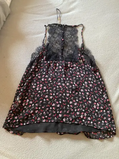 Blusa de encaje floral Stradivarius talla S - miniatura 3