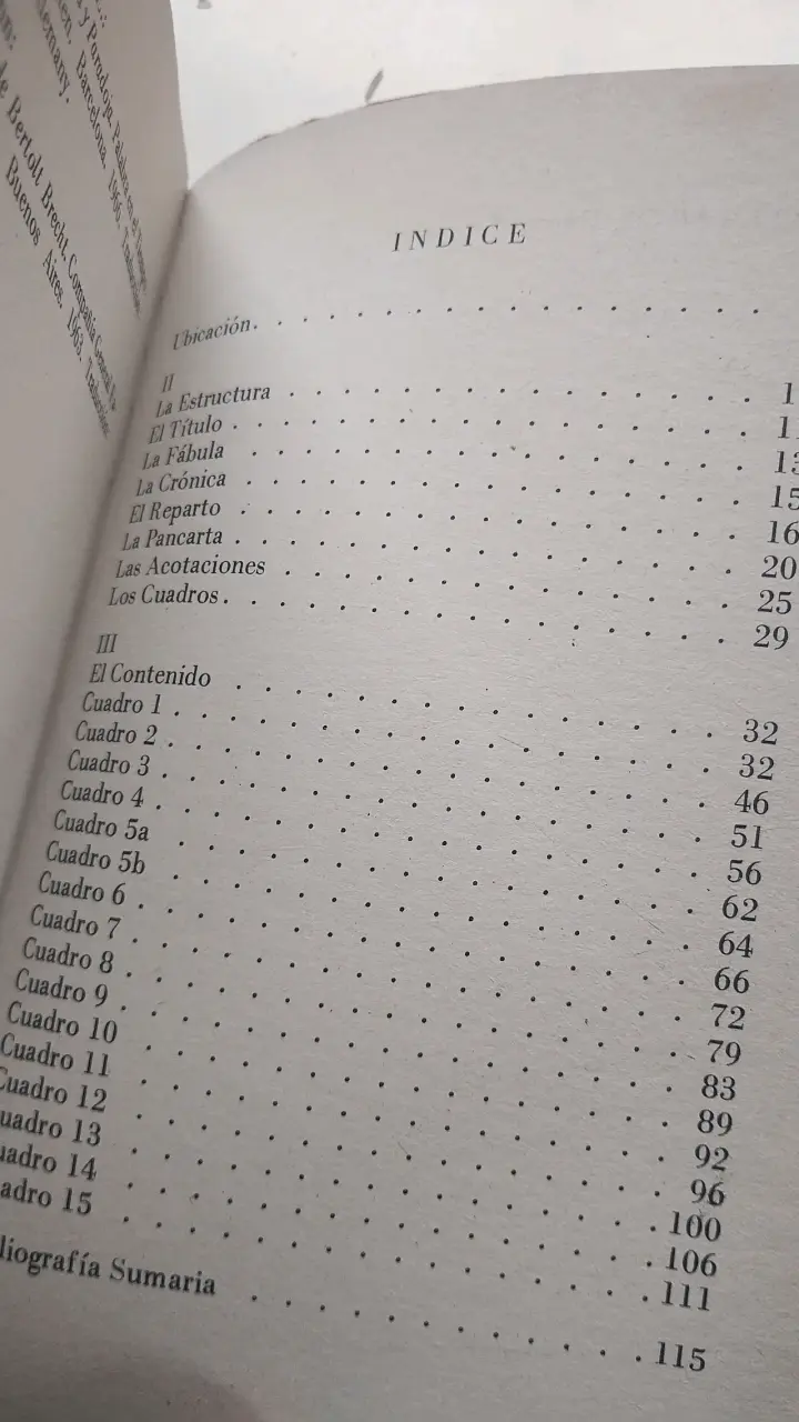 Galileo Galilei (de Bertolt Brecht):Estructura y C - 4