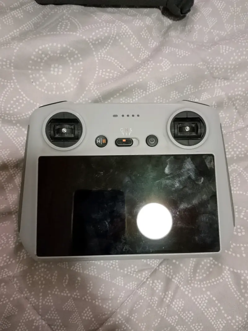 Control remoto DJI para dron con pantalla integrada - 1
