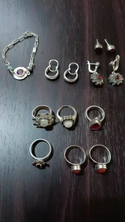 Set de joyas de plata con piedras semipreciosas - miniatura 1