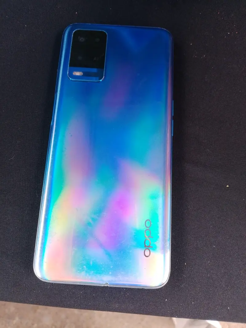 Smartphone Oppo A54 azul en buen estado