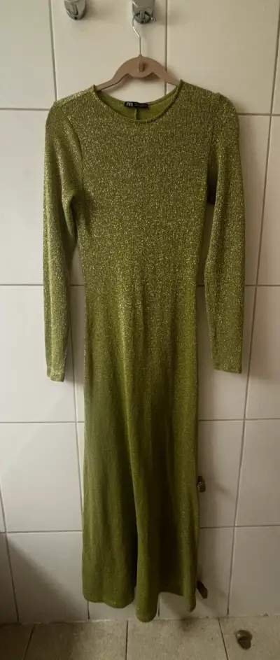 Vestido largo verde brillante Zara - miniatura 1
