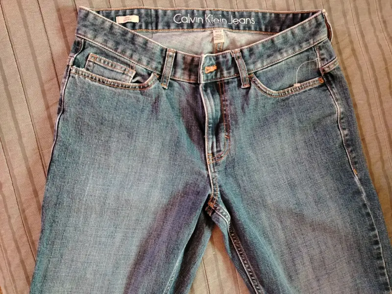 Jeans Calvin Klein para mujeren buen estado - 1