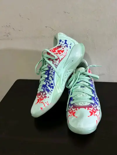 Zapatillas deportivas Jordan coloridas - miniatura 1