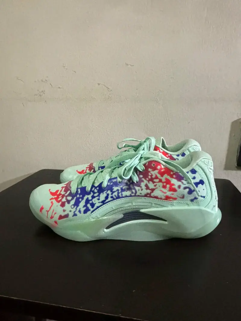 Zapatillas deportivas Jordan coloridas - 5