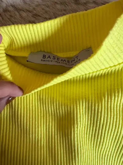 Polera amarilla  Basement - miniatura 4