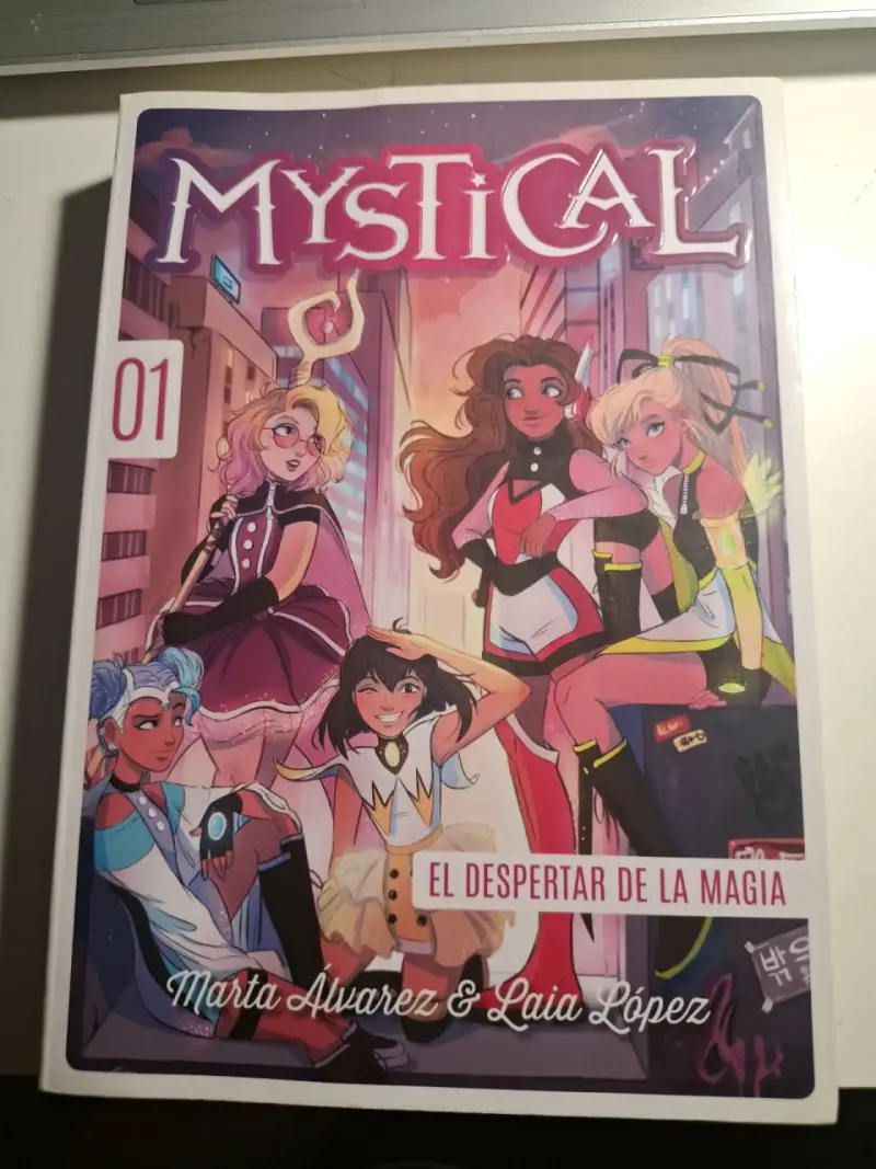 Libro Mystical: El Despertar de la Magia - 1