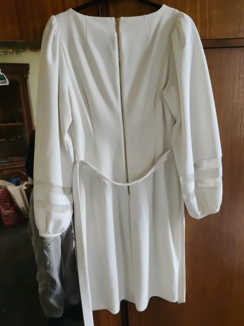 Vestido blanco elegante Calvin Klein con lazo - 4