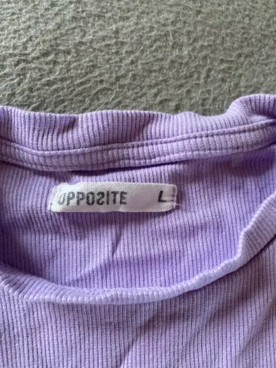 Polera Lila con Volantes para Mujer Talla S-M - miniatura 2