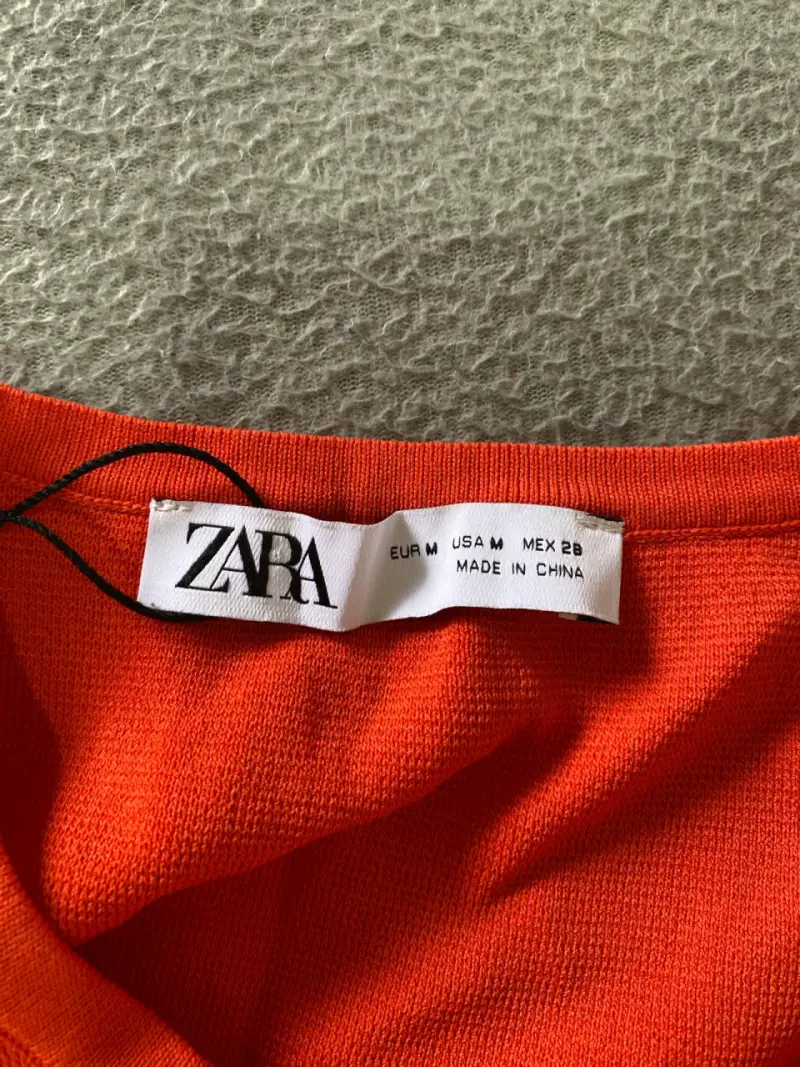 Top sin mangas naranja Zara talla S-M - 2