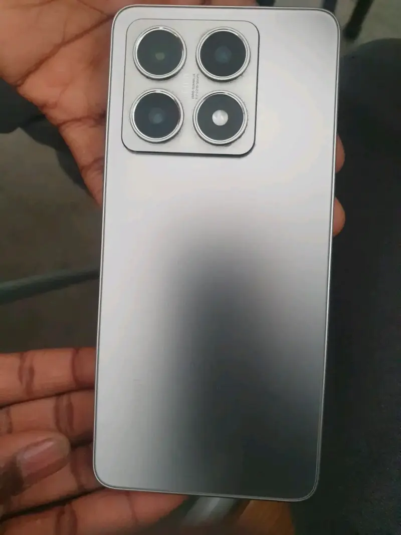 Xiaomi 14t en perfecto estado +funda - 1