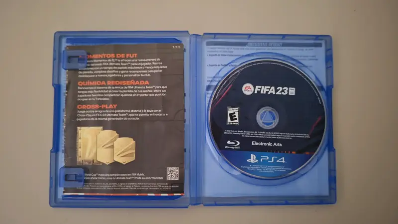 Juego FIFA 23 para PS4 en buen estado - 2