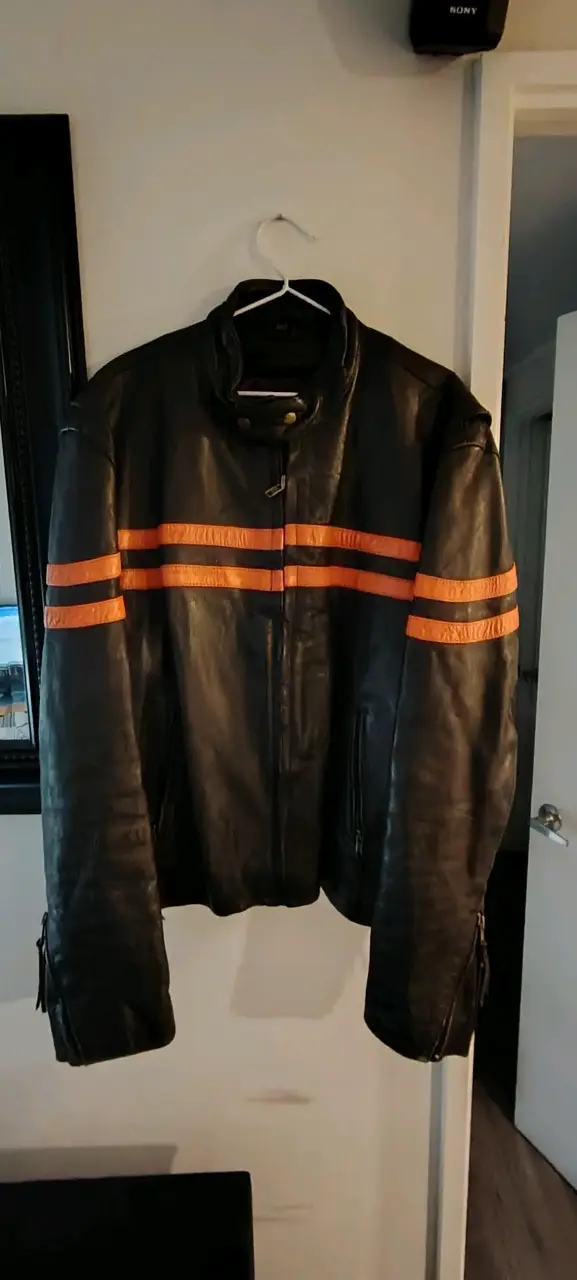 Chaqueta de cuero estilo Harley Davidson con franjas naranjas - 1