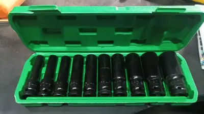 Juego de dados de impacto en estuche verde - miniatura 2