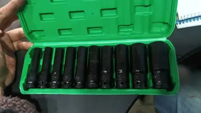 Juego de dados de impacto en estuche verde - miniatura 3