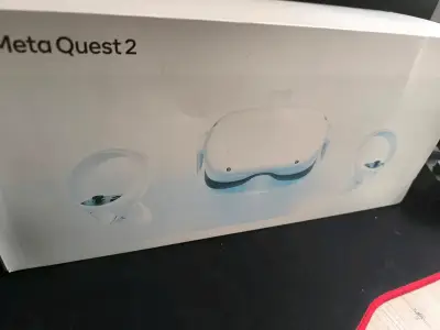 Caja de juegos VR Meta Quest 2 128GB - miniatura 4
