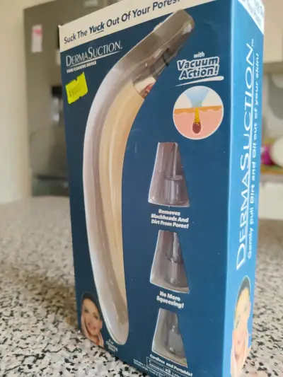 Limpiador de poros DermaSuction con acción de vacío - miniatura 1