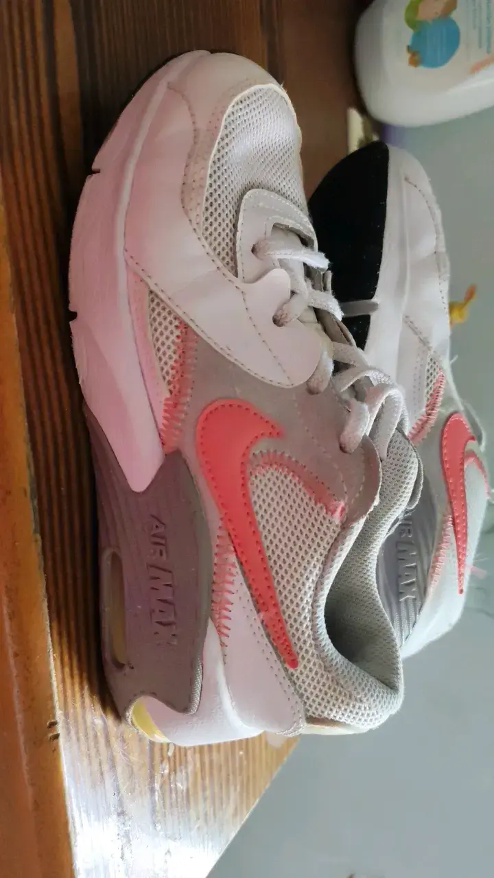 Zapatillas Nike Air Max para niñs, blancas y rojas - 2