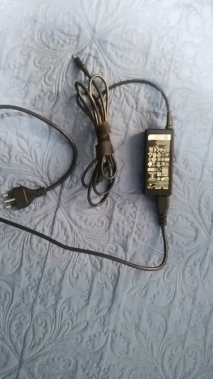 Cargador de Laptop Dell 65W ORIGINAL - 4