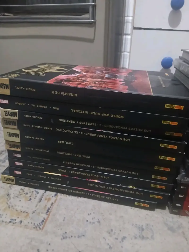 Colección de cómics Marvel y DC en buen estado - 6
