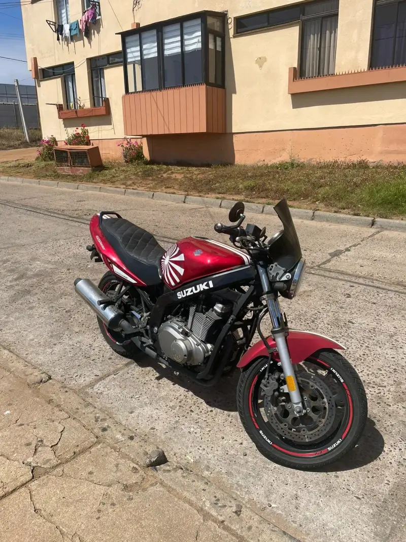 Moto Suzuki GS500 en buen estado - 2