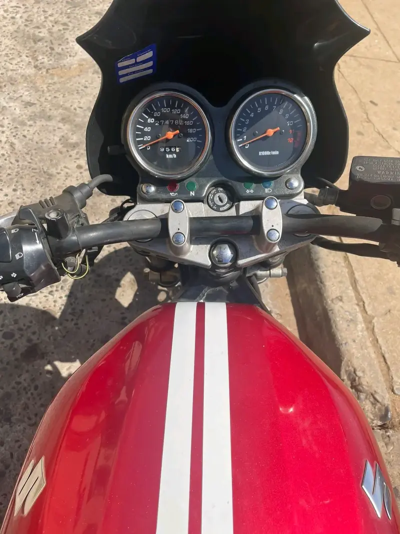 Moto Suzuki GS500 en buen estado - 5