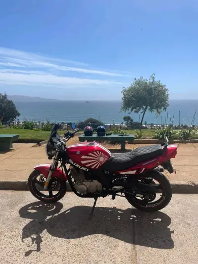 Moto Suzuki GS500 en buen estado - miniatura 6