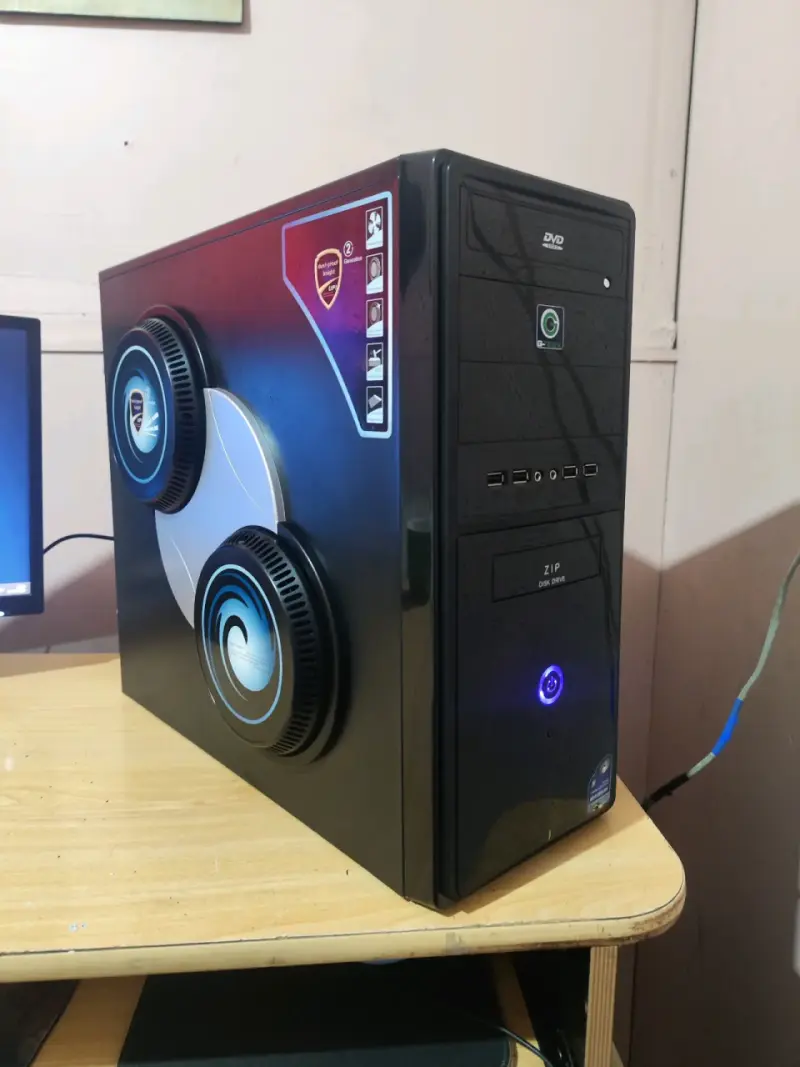 PC Gamer con Tarjeta Gráfica NVIDIA GTX 1050 Ti - 1