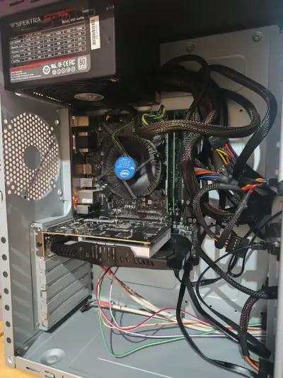 PC Gamer con Tarjeta Gráfica NVIDIA GTX 1050 Ti - miniatura 2