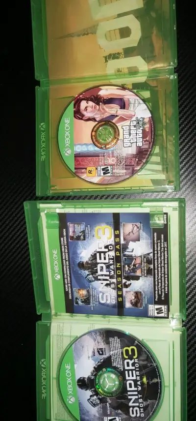 Xbox One S con cable de poder y hdmi de 1 tera - miniatura 4