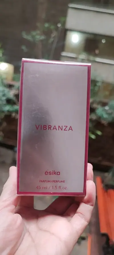 Perfume Ésika - miniatura 1