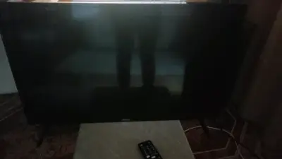 Televisor Onn 32 PARA REPUESTOS - miniatura 1