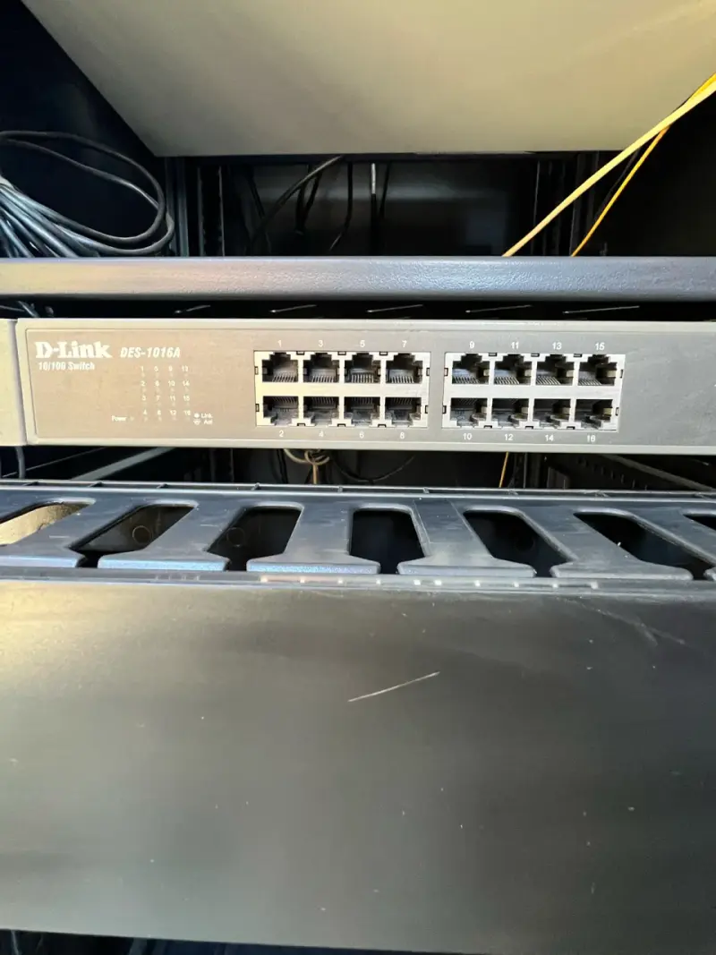 Rack de Servidores 32U - 4