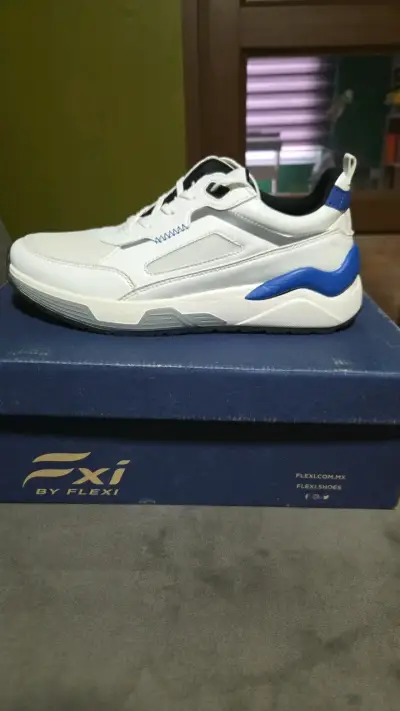 Zapatillas deportivas blancas Flexi para hombre - miniatura 1
