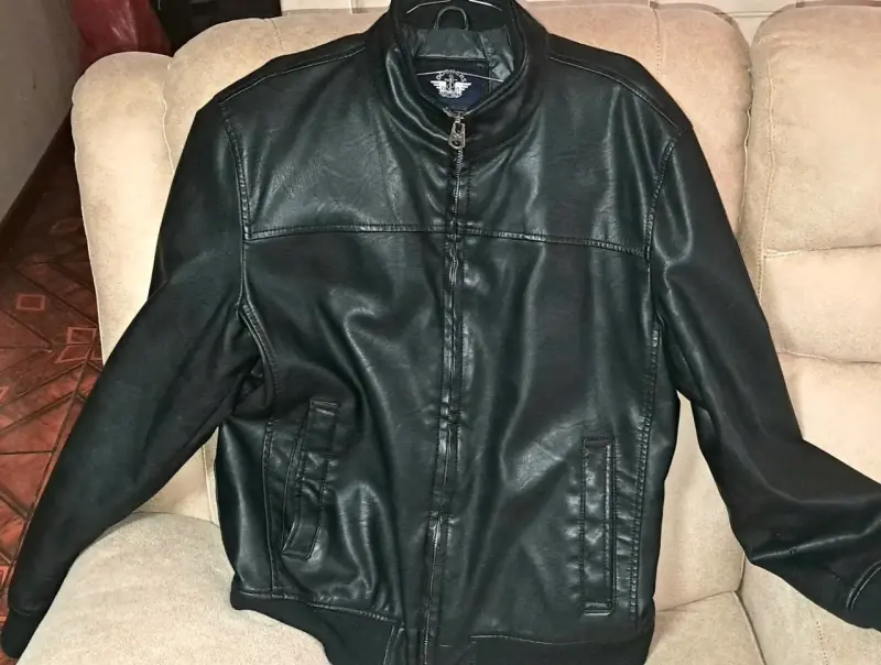 Chaqueta ecocuero negra para hombre - 4
