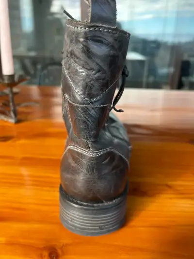 Botas de cuero gris para hombre - miniatura 2