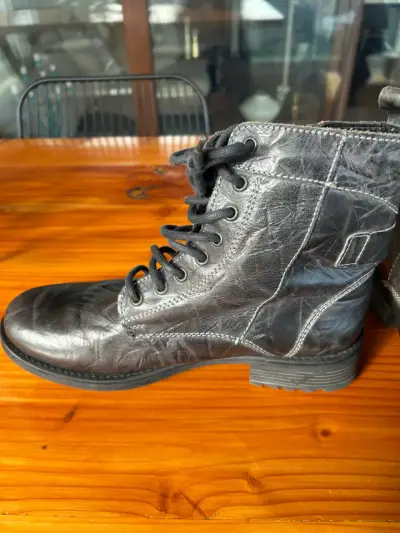 Botas de cuero gris para hombre - miniatura 3