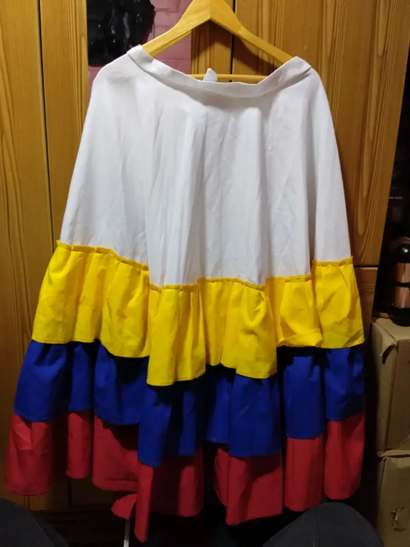 Falda folclórica tricolor para baile - 1